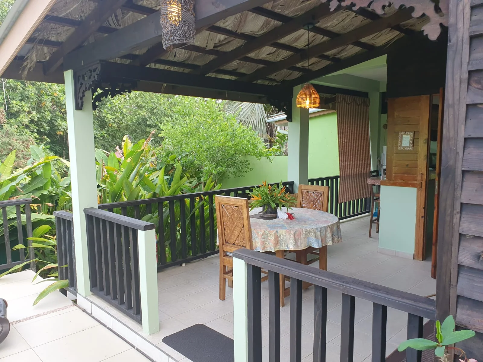 Equipped kitchenette with gas hob, microwave, toaster and mini-fridge — Garden Suite 1 self-catering at Maison Soleil, Anse Soleil, Seychelles
